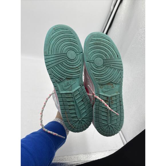 Size 5.5 (GS) - Jordan 1 Mid Digital Pink - Picture 8 of 8